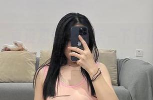 微密圈 – 真没忍住，分享一下铁锤姐姐的这一抹春光套图！