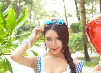 青豆客 – 欧阳妮娜娜的旗袍写真合集：谁说不能大胆玩味传统？
