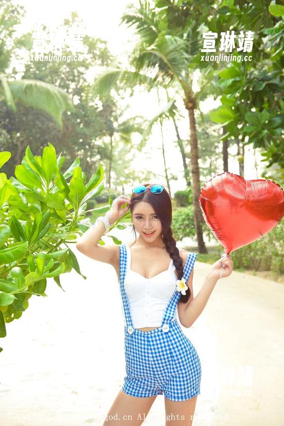 青豆客 - 欧阳妮娜娜的旗袍写真合集：谁说不能大胆玩味传统？