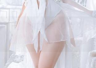 精选写真：魅瞳meroko的女孩翻了一页，我的心却停在了这里。